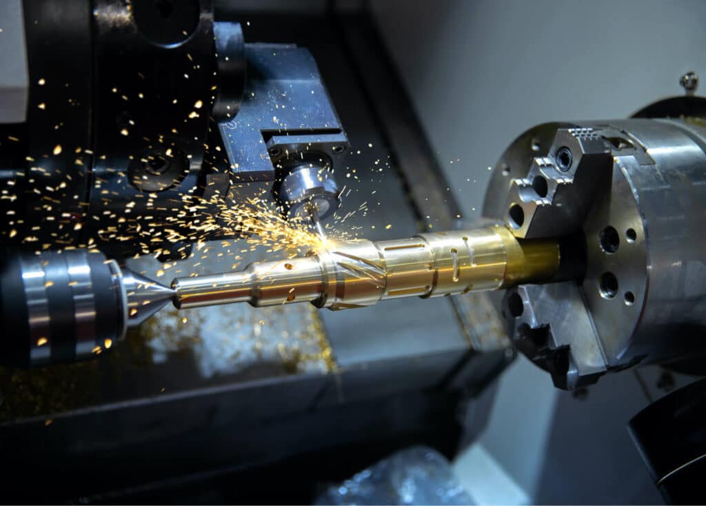 CNC-Drehmaschine bearbeitet Präzisionsbauteil mit CAMWorks für SOLIDWORKS – effiziente CAM-Programmierung mit CAMWorks
